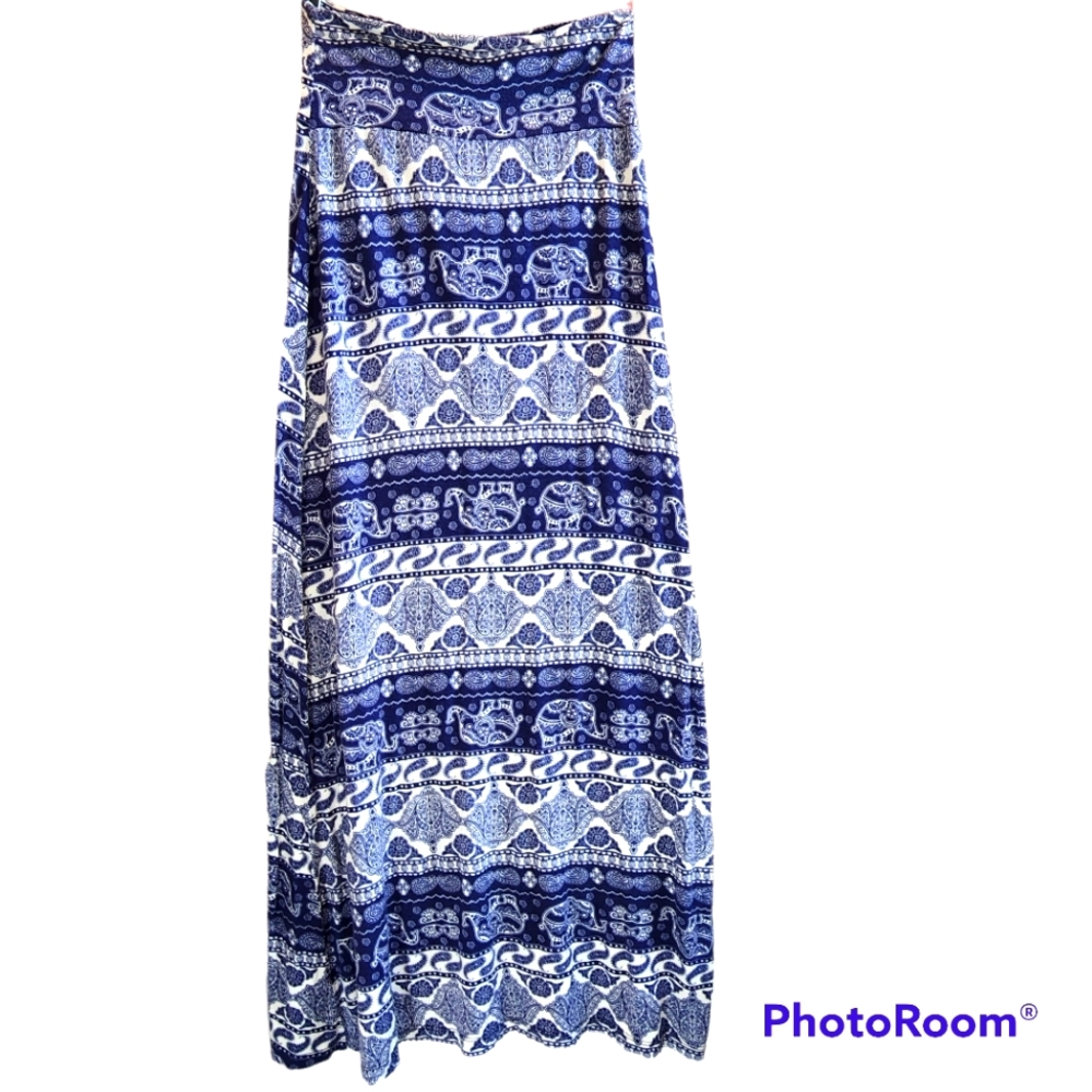 Kirious Women's Boho Blue & White Paisley Print Flowy Stretchy Maxi Skirt S/M